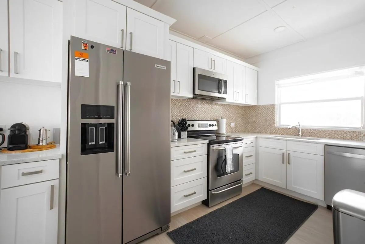Cayman Luxury Rentals At Cayman Club # 25 Grand Cayman Appartement