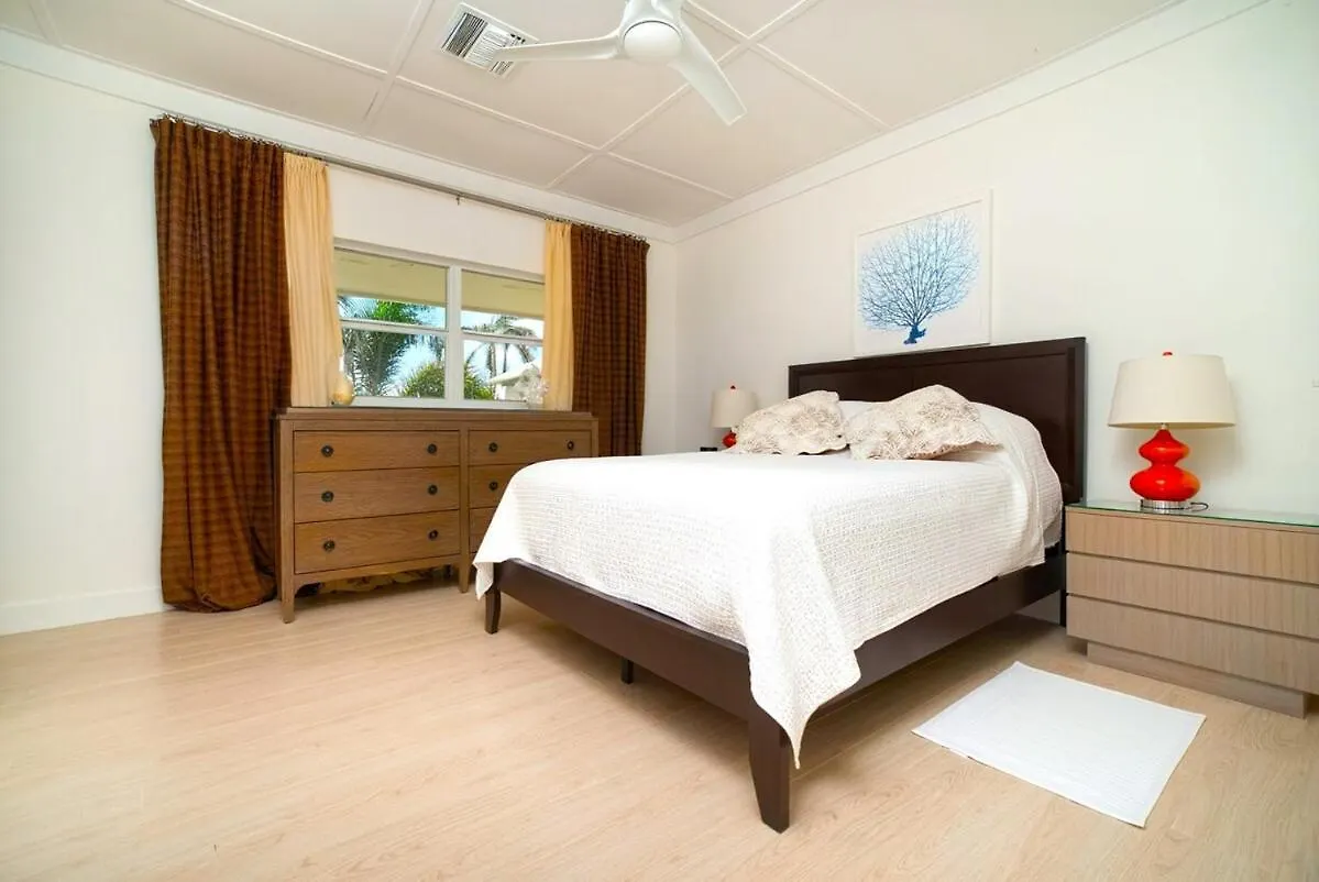 Appartement Cayman Luxury Rentals At Cayman Club # 25 Grand Cayman